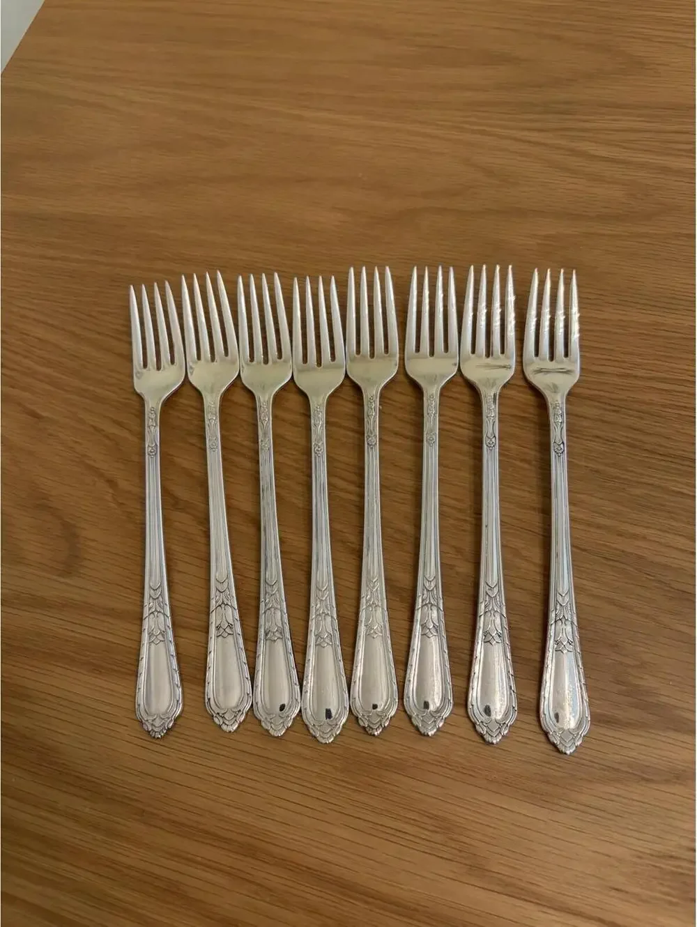 VTG Holmes Edwards IS International Silverplate Masterpiece 1932 8 Dinner Forks